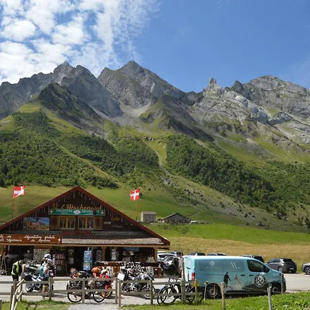 Modern Alpine Retreat With Gorgeous Views Apartamento *