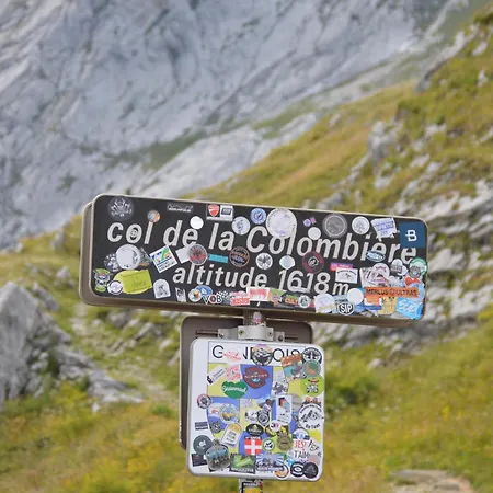 Modern Alpine Retreat With Gorgeous Views Apartamento Saint-Jean-de-Sixt